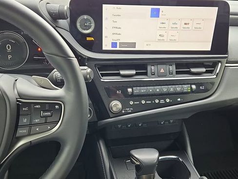 Certified 2025 Lexus ES 300h F Sport w/ Accessory Package (Z2) image 16