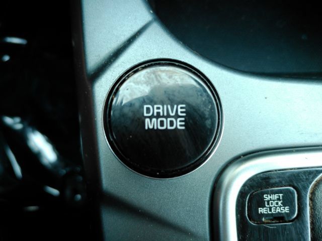 Used 2021 Kia Seltos S AWD/4WD image 44