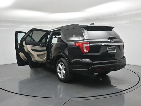 Certified 2018 Ford Explorer FWD image 32