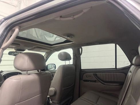 Used 2003 Toyota Sequoia Limited image 23