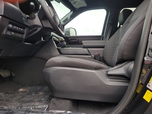 New 2026 Toyota Tundra SR image 16