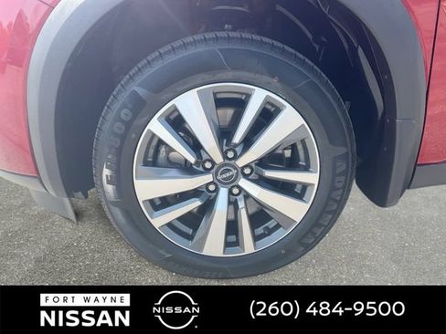 Certified 2024 Nissan Pathfinder SL AWD/4WD image 11