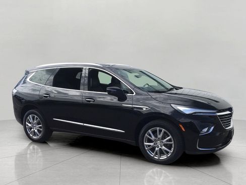 Used 2023 Buick Enclave Essence w/ Experience Buick Package AWD/4WD image 3