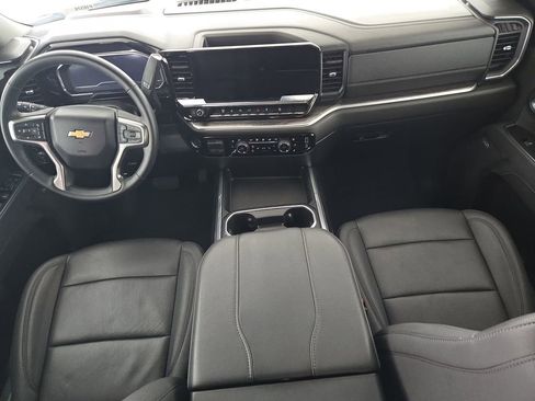 Used 2025 Chevrolet Silverado 2500 LTZ w/ LTZ Premium Package image 13