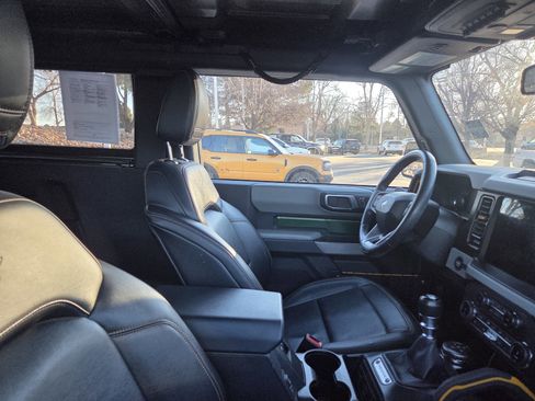 Used 2022 Ford Bronco Badlands image 16