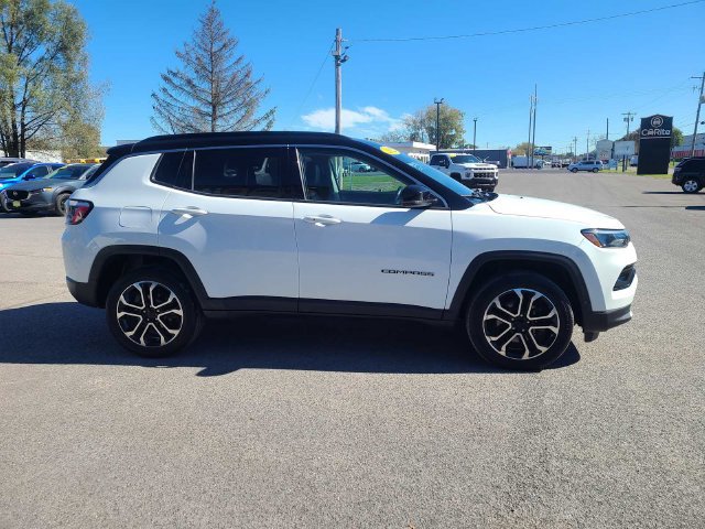 Used 2022 Jeep Compass Limited AWD/4WD image 5