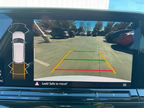 New 2026 Volkswagen Atlas SE image 19