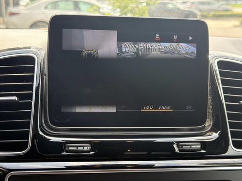 Used 2018 Mercedes-Benz GLE 350 image 26