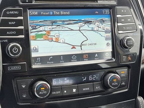 Used 2017 Nissan Maxima Platinum image 18