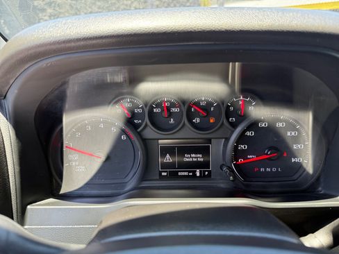 Used 2022 Chevrolet Silverado 1500 Custom image 23