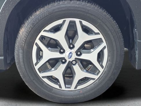 Used 2023 Subaru Forester Premium AWD/4WD image 20