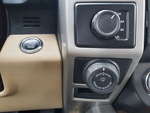 Used 2016 Ford F150 Lariat w/ Equipment Group 502A Luxury image 43