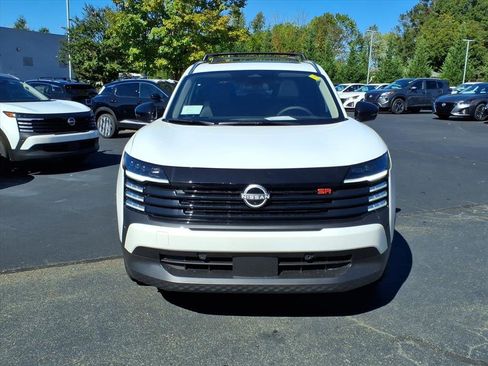 New 2026 Nissan Kicks SR w/ SR Premium Package image 2