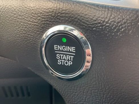 Used 2024 Ford Edge SEL image 19