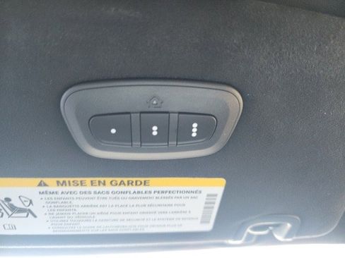 New 2026 Chrysler Pacifica Pinnacle image 9