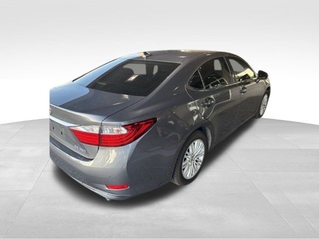 Used 2014 Lexus ES 350 w/ Luxury Package FWD image 4
