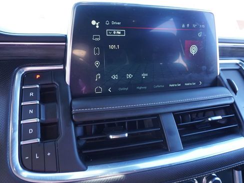 Certified 2023 GMC Yukon SLT w/ SLT Luxury Package image 22