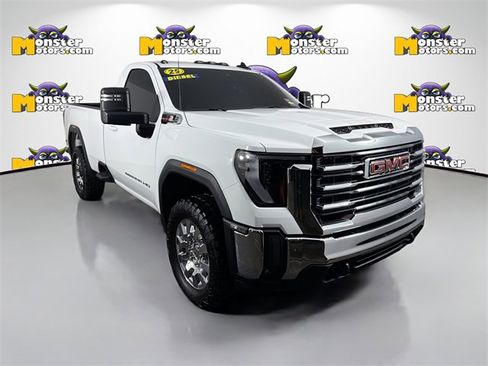 Used 2025 GMC Sierra 2500 SLE image 3