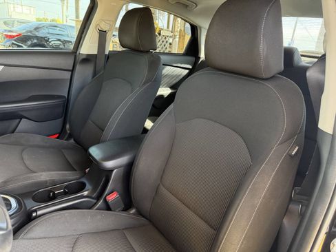 Used 2021 Kia Forte Sedan image 9