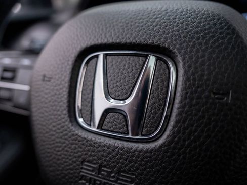 Certified 2025 Honda HR-V EX-L image 23