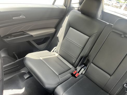 Used 2023 Volkswagen Atlas Cross Sport SE AWD/4WD image 21