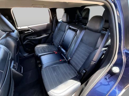 Used 2024 Mitsubishi Outlander SE AWD/4WD image 20