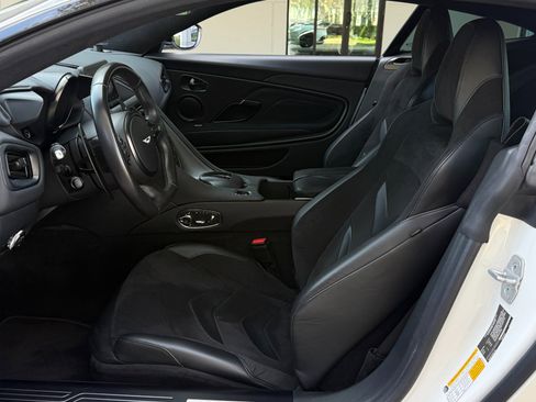 Used 2019 Aston Martin DBS Superleggera image 41