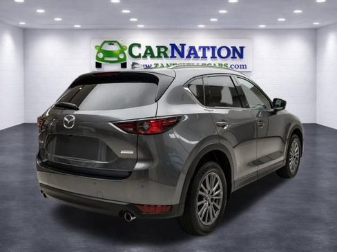 Used 2017 MAZDA CX-5 Touring w/ Preferred Equipment Package FWD image 2