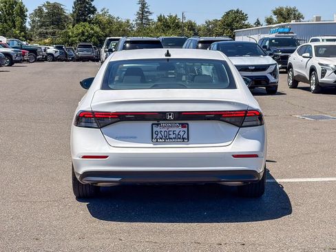 Used 2025 Honda Accord SE image 3
