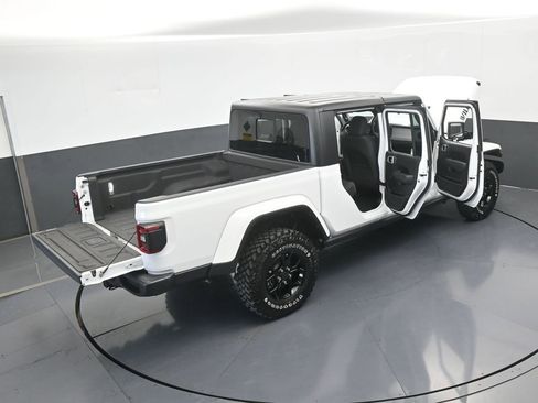 Used 2024 Jeep Gladiator Sport image 73