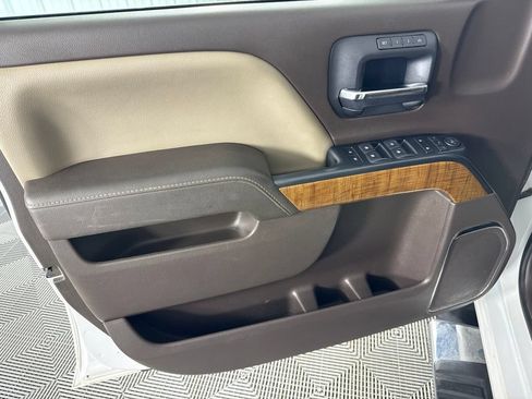 Used 2018 GMC Sierra 1500 SLT AWD/4WD image 11