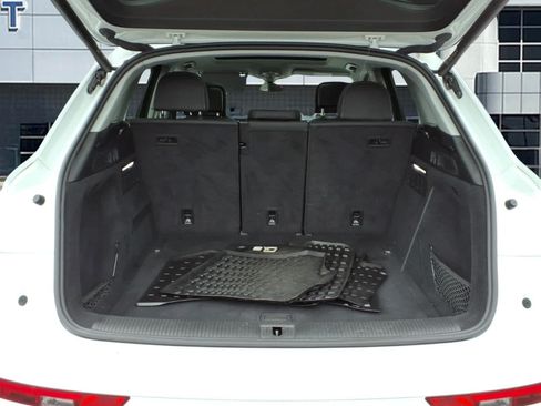 Used 2022 Audi Q5 2.0T Premium Plus AWD/4WD image 6