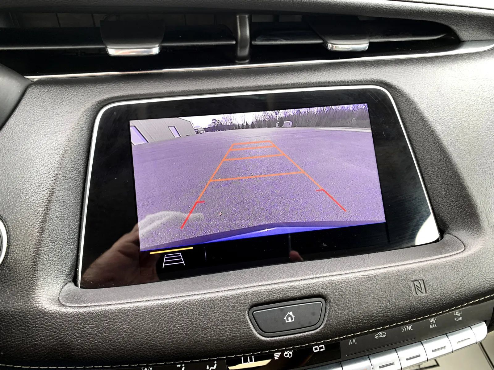 Used 2019 Cadillac XT4 Luxury FWD image 14