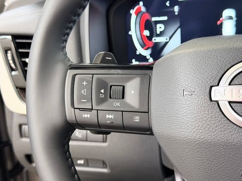 Used 2026 Nissan Rogue Platinum w/ Platinum Premium Package AWD/4WD image 44