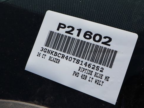 Used 2026 Chevrolet Blazer LT w/ Convenience Package FWD image 13
