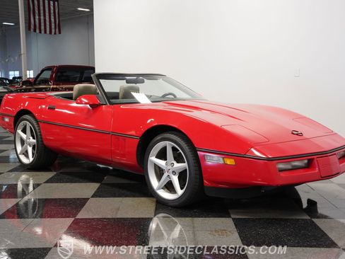 Used 1989 Chevrolet Corvette Convertible image 16
