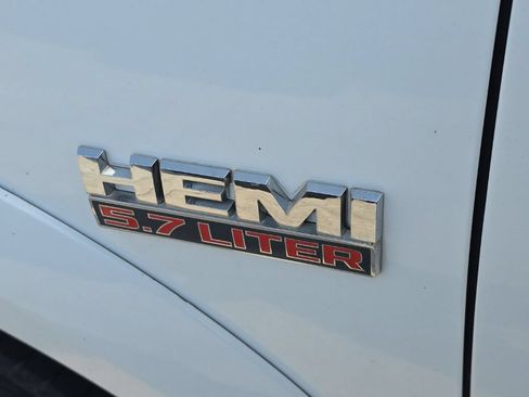 Used 2013 RAM 1500 Laramie RWD image 9