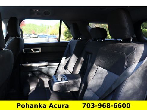 Used 2024 Ford Explorer XLT image 25