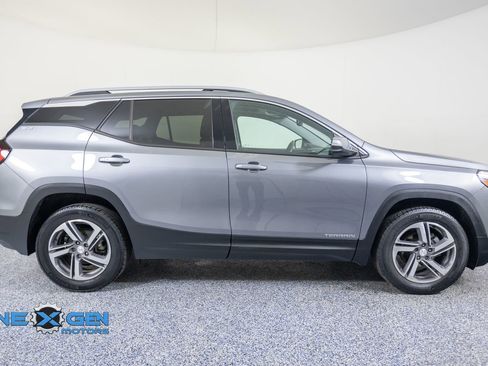 Used 2020 GMC Terrain SLT w/ Preferred Package AWD/4WD image 8