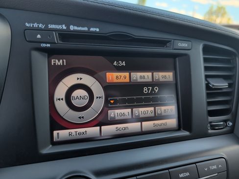 Used 2011 Kia Optima EX FWD image 23