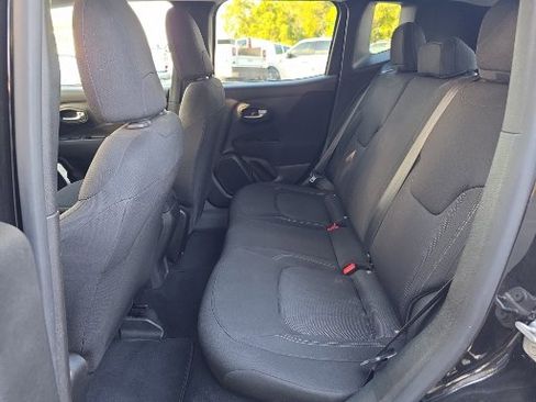 Used 2021 Jeep Renegade Sport FWD image 17