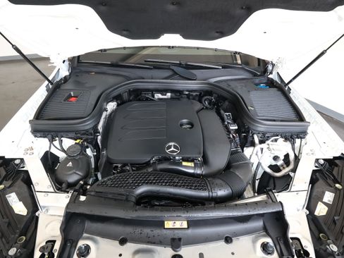 Used 2023 Mercedes-Benz GLC 300 4MATIC Coupe image 53