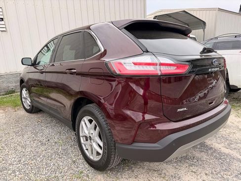 Used 2024 Ford Edge SEL image 9