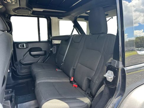 Used 2020 Jeep Wrangler Unlimited Sport S w/ Sun And Sound Package AWD/4WD image 16
