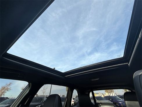 Certified 2025 Subaru Forester Limited w/ Popular Package image 22