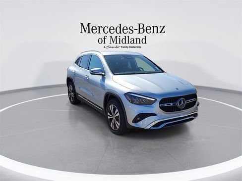 New 2026 Mercedes-Benz GLA 250 image 2