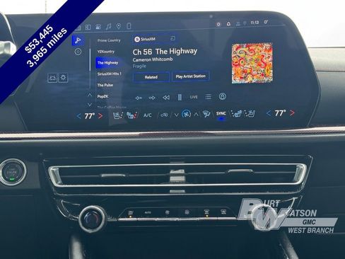 Used 2026 Chevrolet Traverse RS image 20