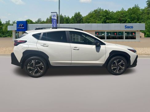 Used 2024 Subaru Crosstrek 2.0i Premium AWD/4WD image 6