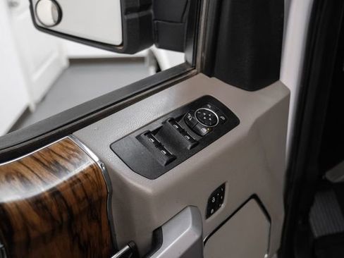 Used 2019 Ford F150 Lariat w/ Equipment Group 502A Luxury image 36