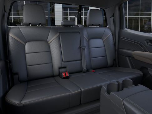 New 2026 GMC Canyon Denali w/ LPO, Denali Black Edition AWD/4WD image 17